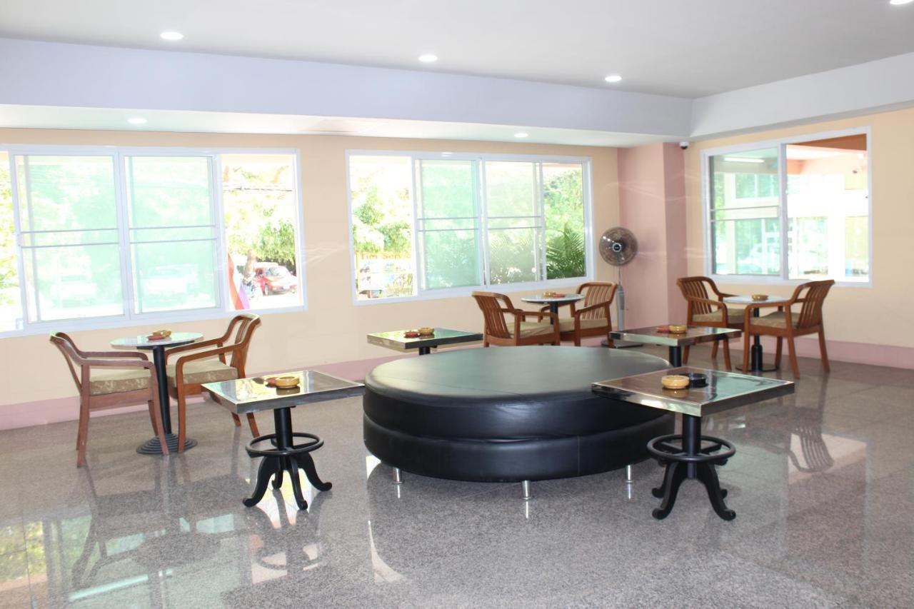 A.A. Pattaya Golden Beach Hotel Екстериор снимка